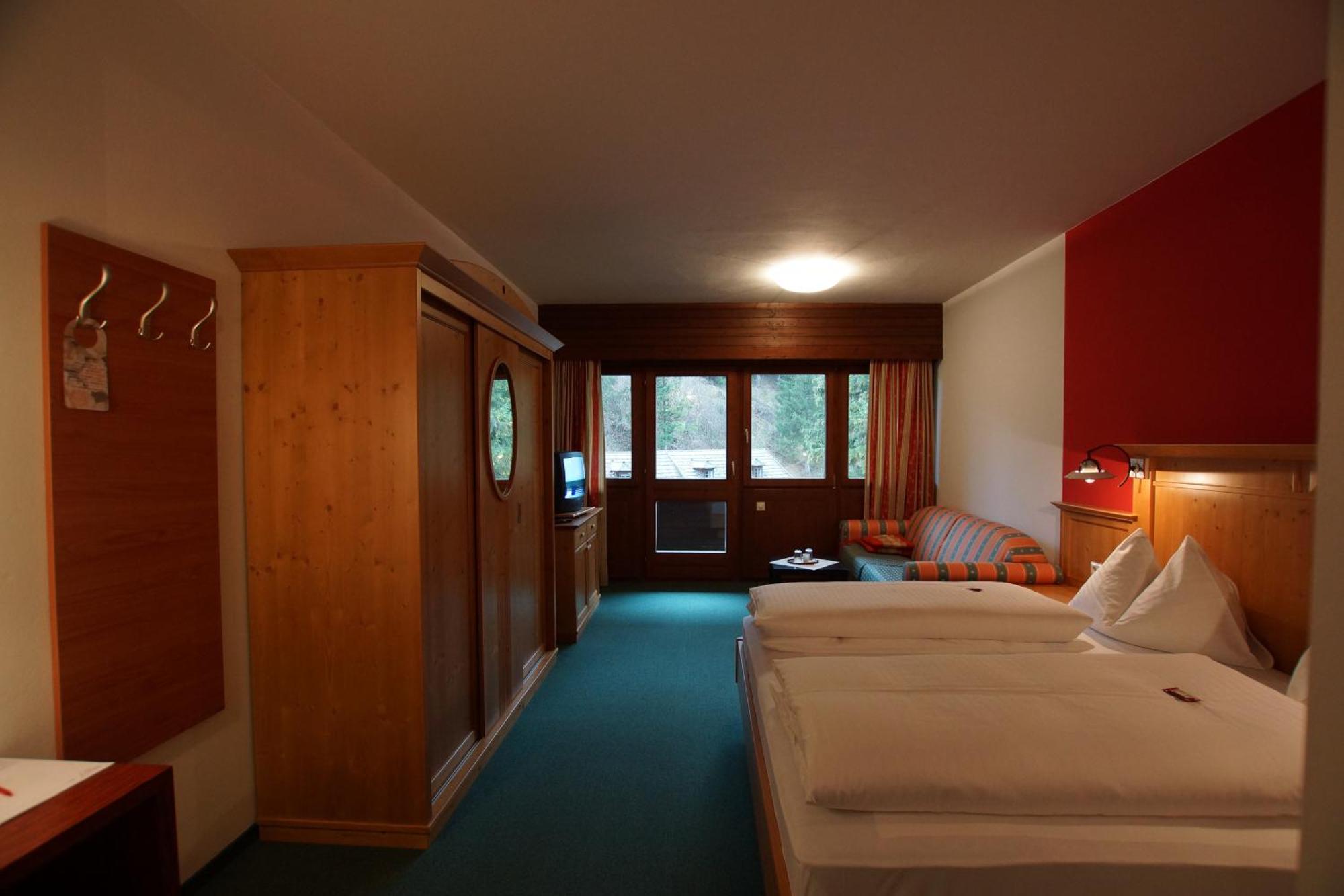 Hotel Neuwirt Mauterndorf  Phòng bức ảnh